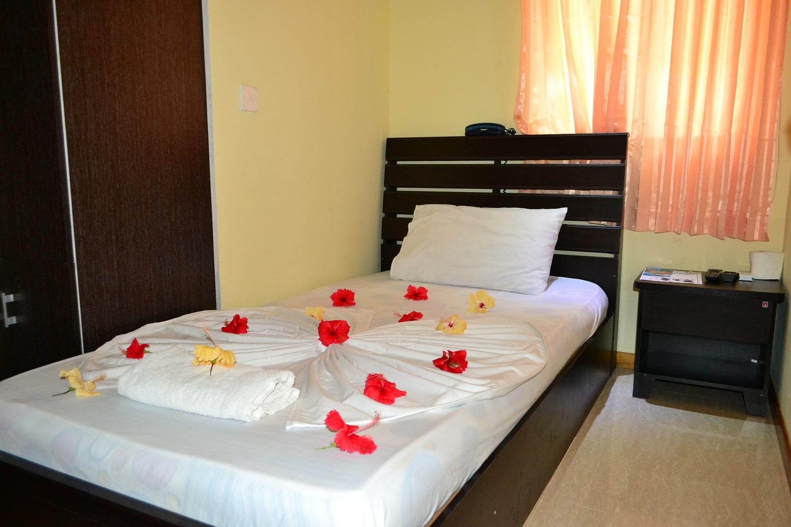 Hotel Ui Inn Malé Extérieur photo