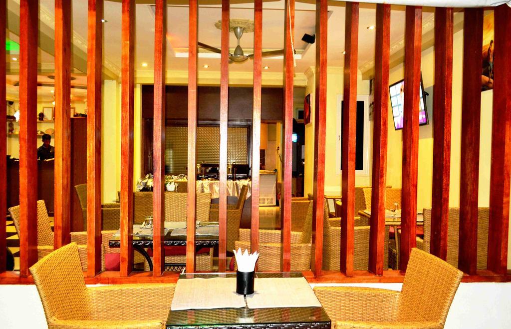 Hotel Ui Inn Malé Extérieur photo