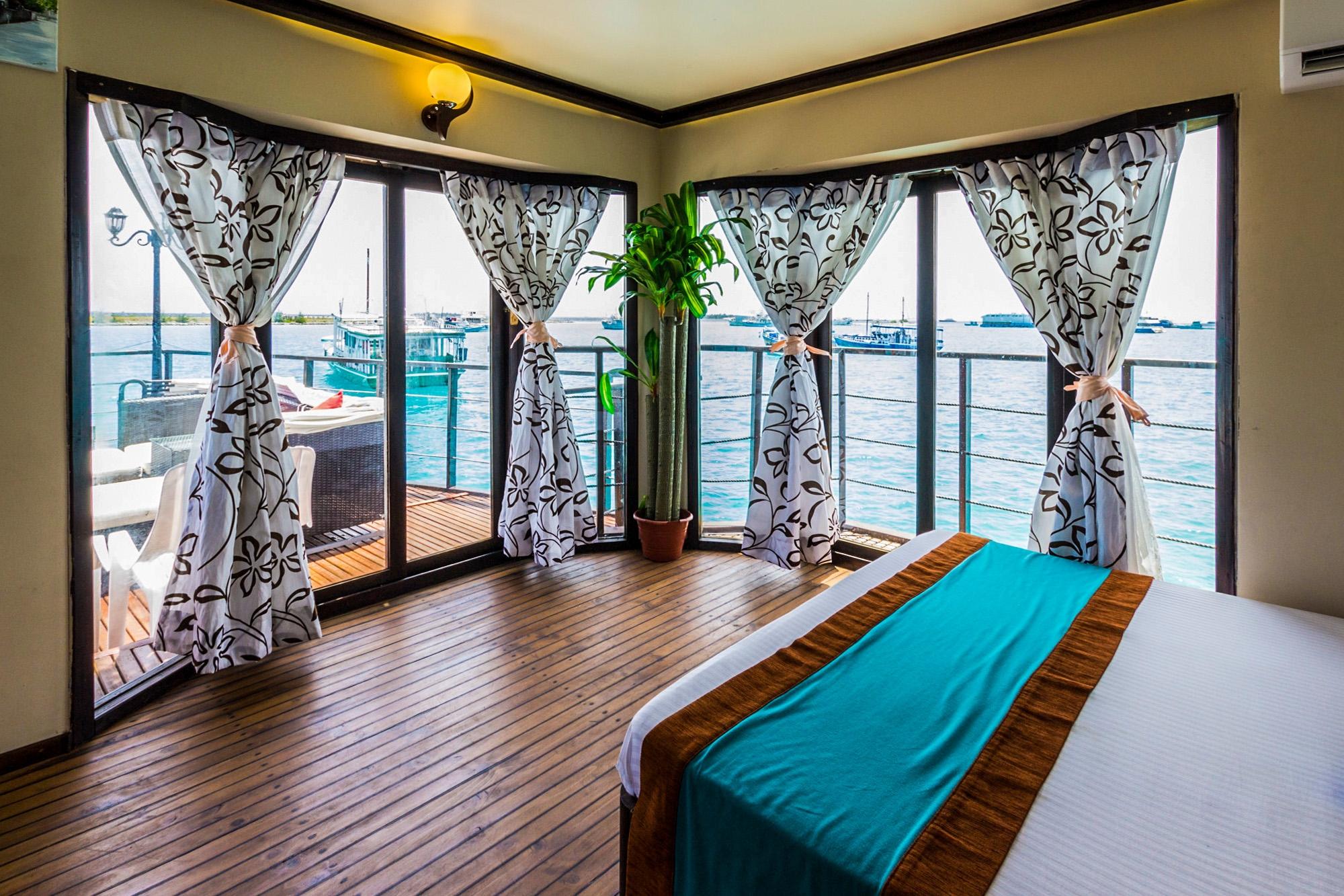 Hotel Ui Inn Malé Extérieur photo