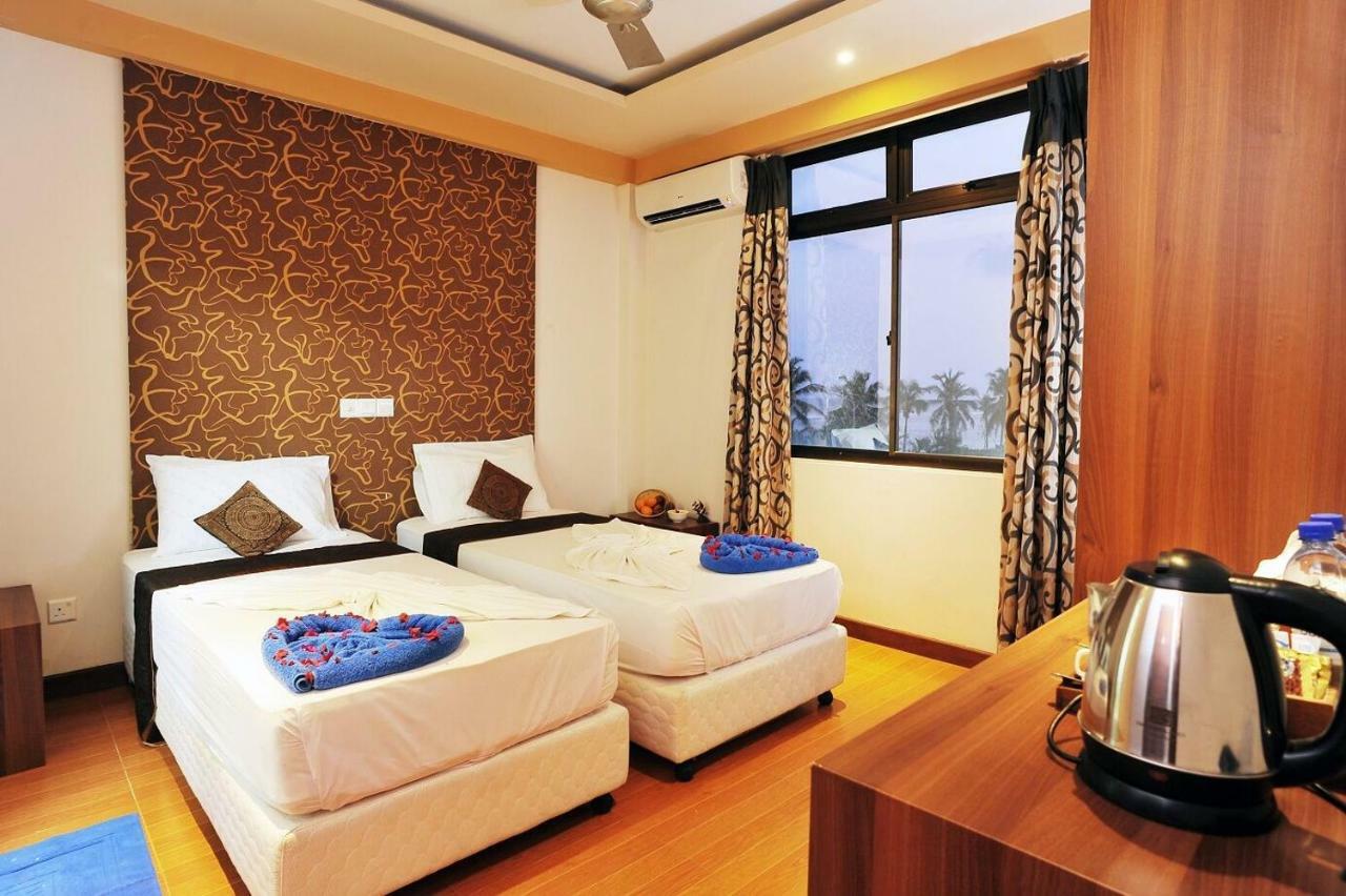 Hotel Ui Inn Malé Extérieur photo