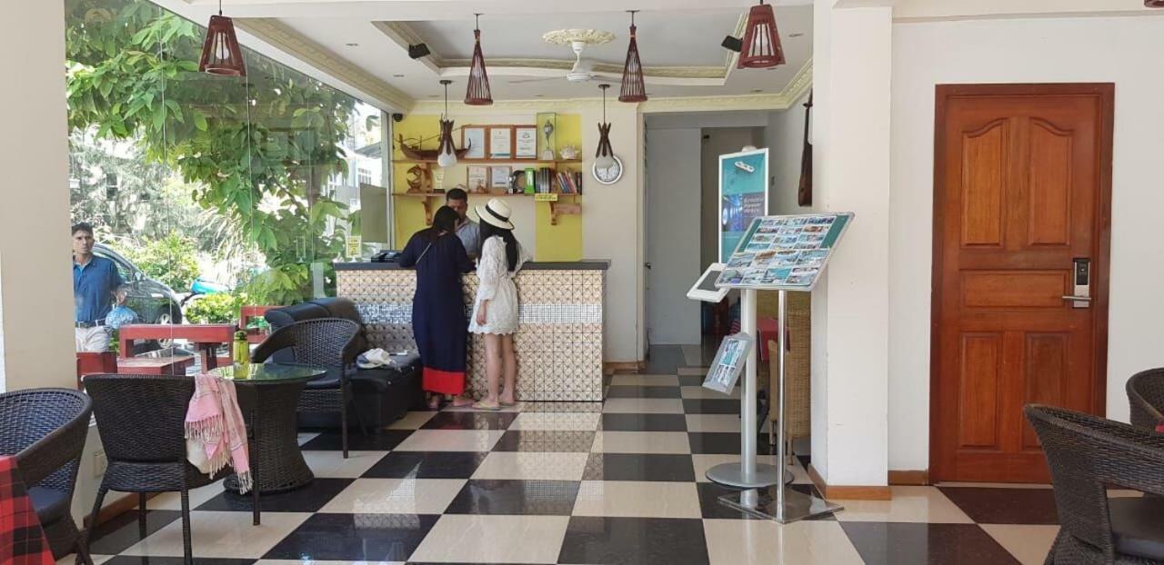 Hotel Ui Inn Malé Extérieur photo